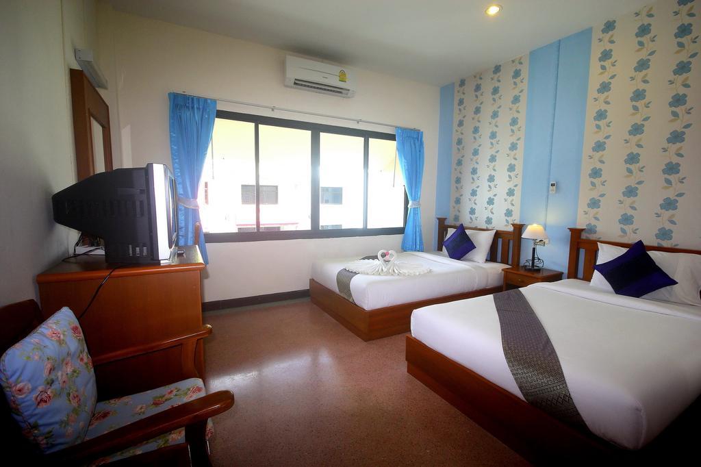 Myplace@Surat Hotel Surat Thani Extérieur photo